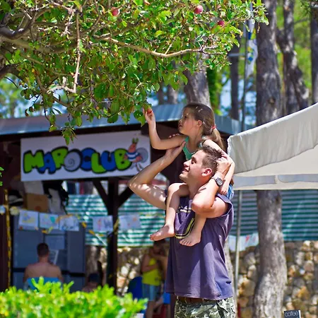 Valamar Jezevac פארק נופש 4*