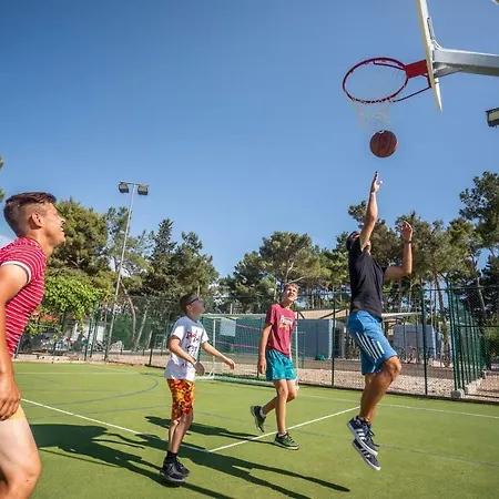 Tatil parkı Valamar Jezevac 4*