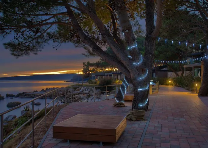 Aldeamento Turístico Valamar Jezevac 4*